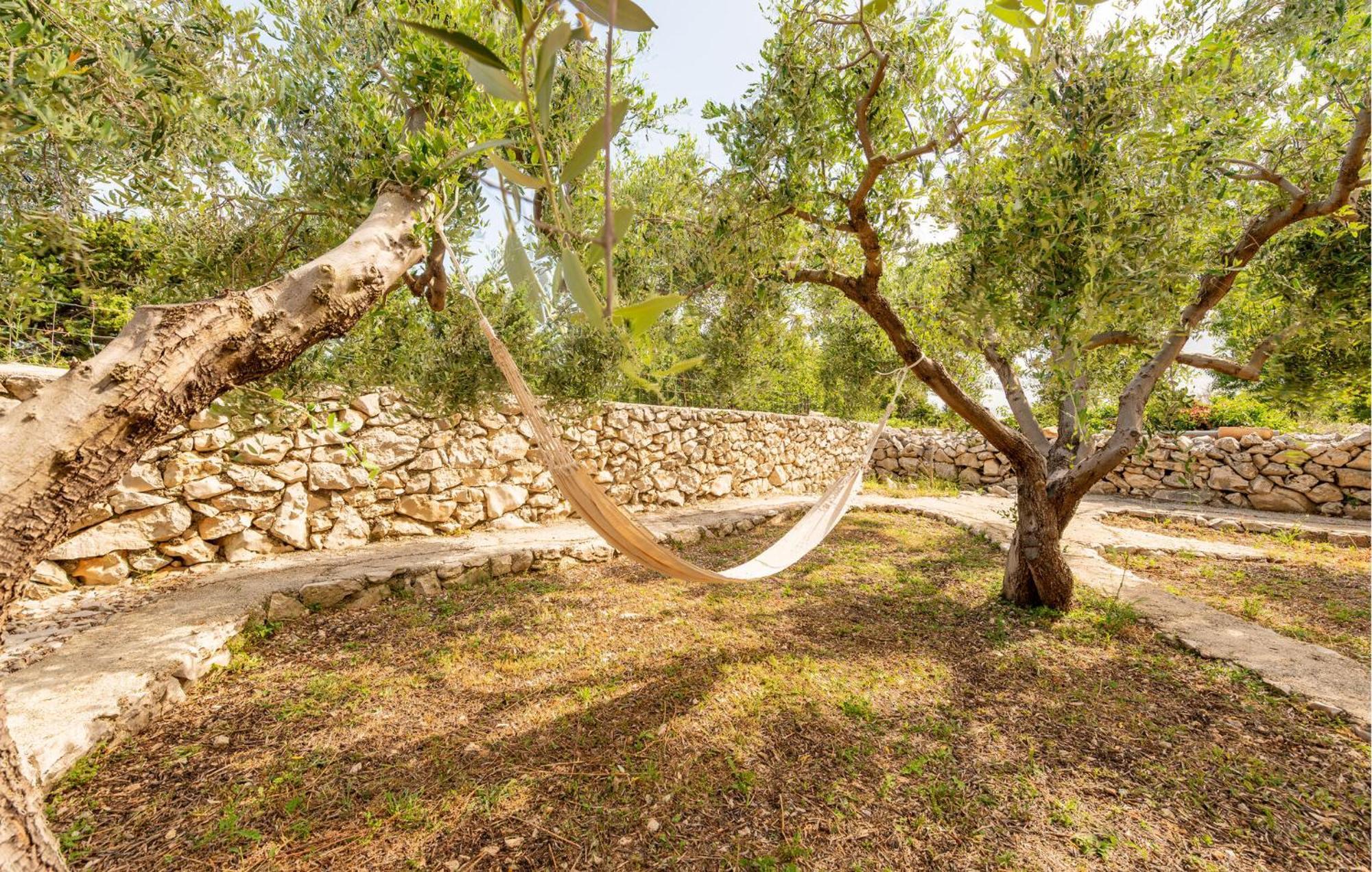 Beautiful Home In Novalja With Wifi Экстерьер фото