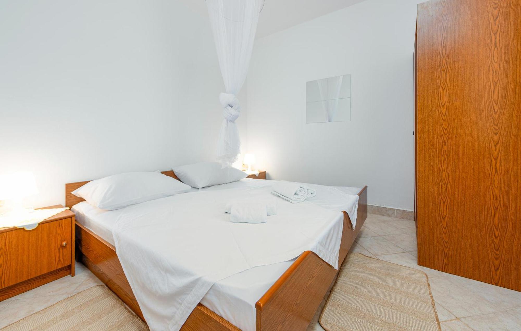 Beautiful Home In Novalja With Wifi Экстерьер фото