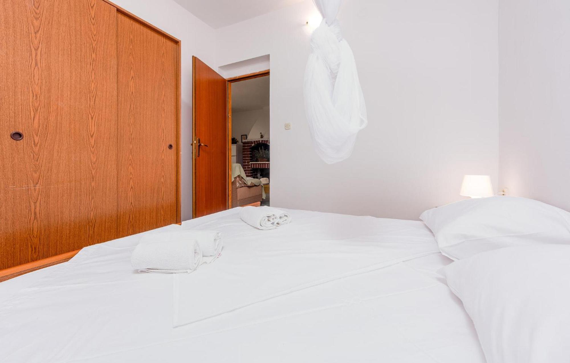 Beautiful Home In Novalja With Wifi Экстерьер фото