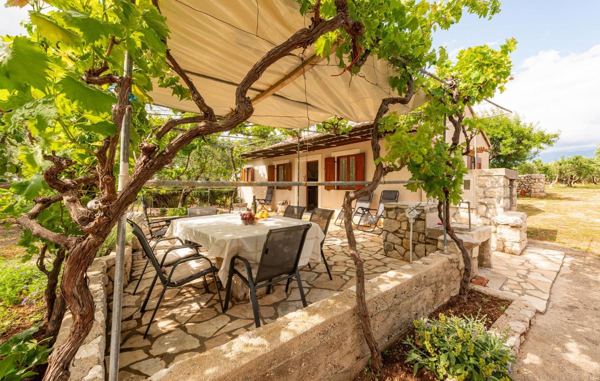 Beautiful Home In Novalja With Wifi Экстерьер фото